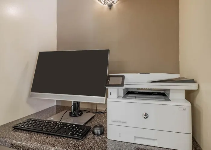 Sonesta Simply Suites Dallas Galleria